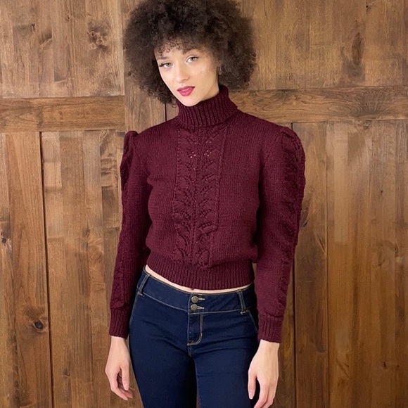 Vintage 80’s Burgundy Cable Knit Crop Sweater - Picture 7 of 7